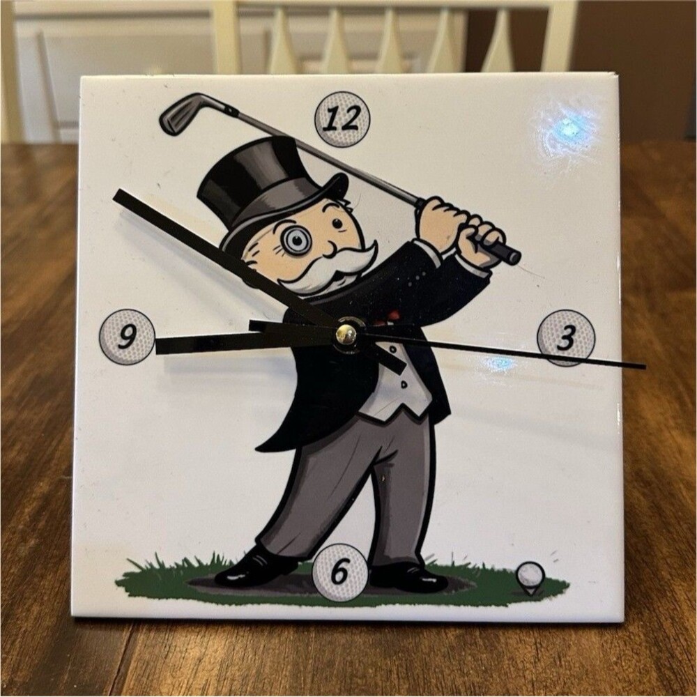Monopoly Rich Uncle Pennybags Golf Wall Clock Golfer Quartz Mr Monopoly